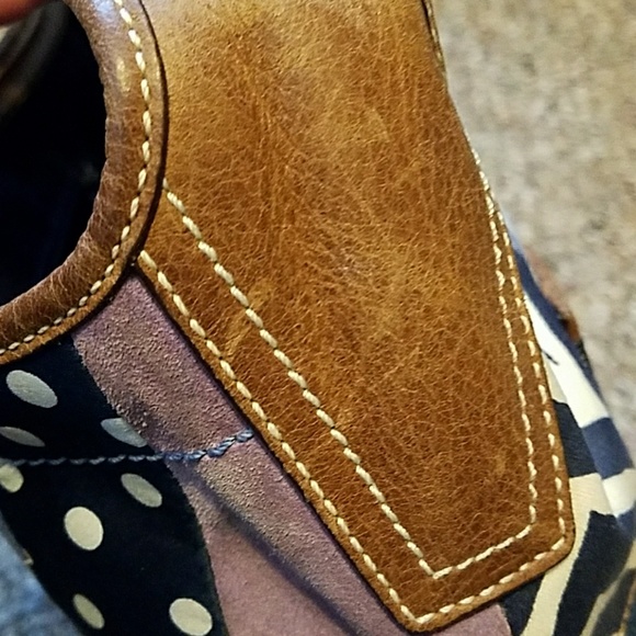 Authentic coach purse. - Picture 7 of 8